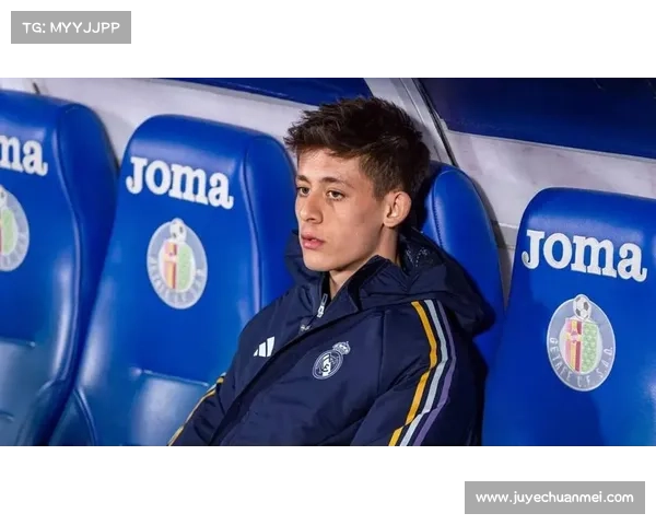 冬季转会窗口必追的五大转会机会不可错过的球员与球队动向解析